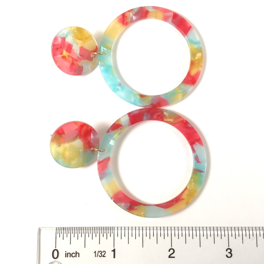 Tortoise Shell Geometric Circle Statement Earrings - Picture 3 of 3